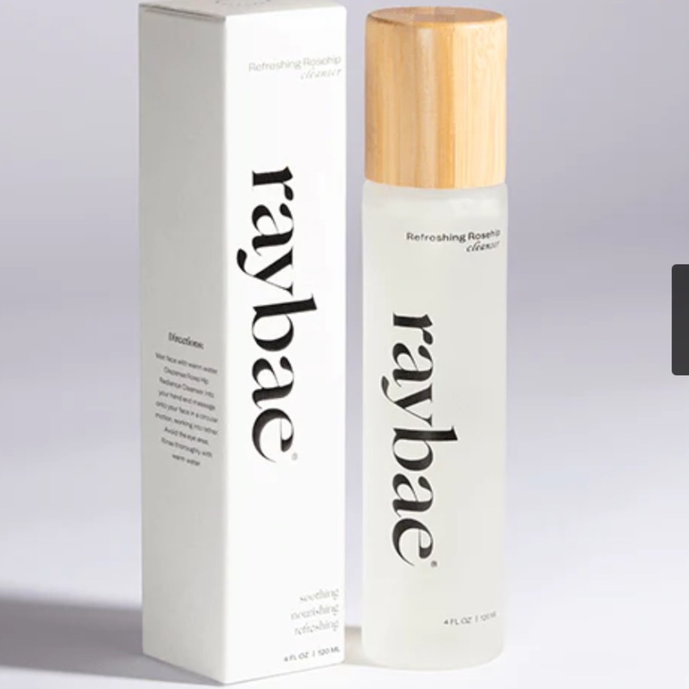 Raybae Vitamin C Refreshing Rosehip Cleanser